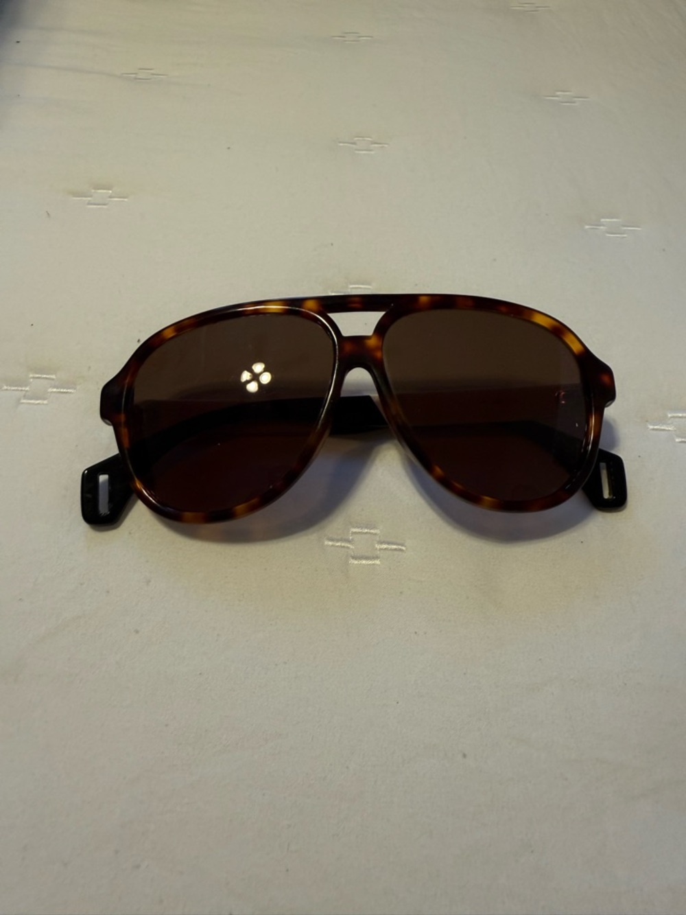 Gucci Aviator sunglasses